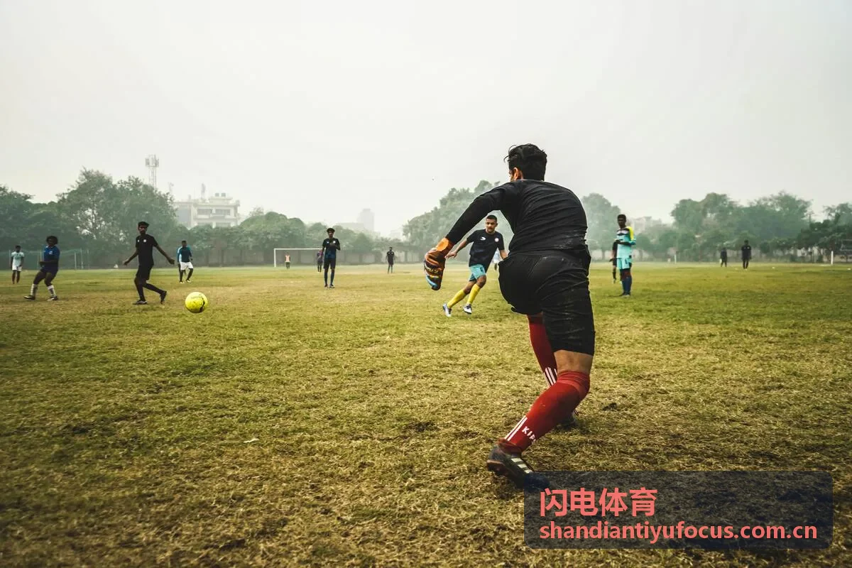 闪电体育训练百科营养补给与饮食搭配